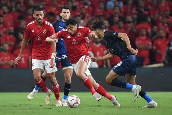 الكشف عن حكم مباراة القمة بين الأهلي والزمالك بالدوري المصري
