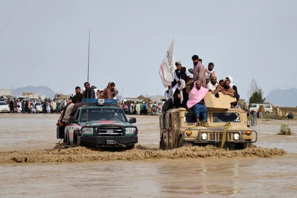 مصرع 33 شخصاً بفيضانات في أفغانستان