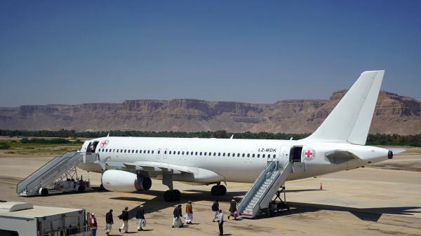 مسؤول حكومي يكشف برنامج اليوم الثاني من صفقة الأسرى  