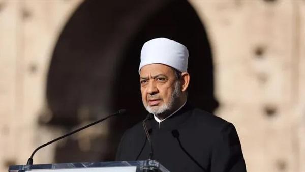 شيخ الأزهر يستنكر التضييق على غير المسلمين بنهار رمضان