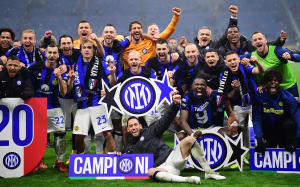 إنتر ميلان يُتوَّج بلقب الدوري الإيطالي للمرة الـ20