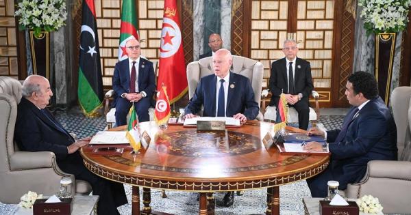 ما حدود وآفاق القمة الثلاثية بين تونس والجزائر وليبيا؟