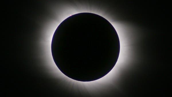 العالم على موعد مع خسوف كلي للقمر في هذا التوقيت