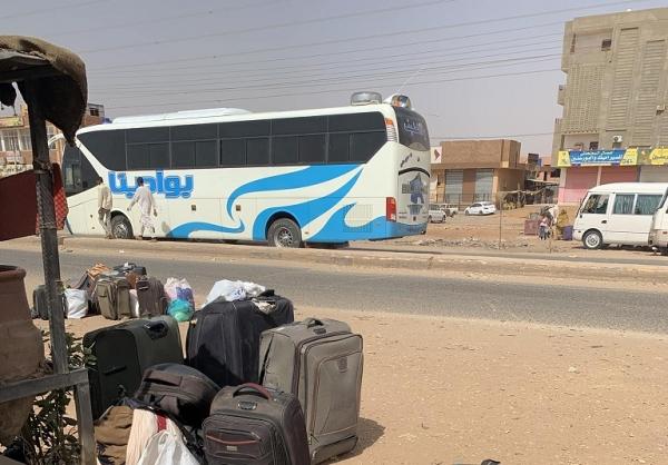 تقاعس حكومي يضاعف معاناة الطلاب اليمنيين في السودان 