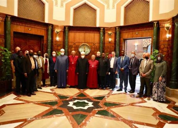 شيخ الأزهر لوفد عمداء كليات اللاهوت: تعلمنا من نبينا الكريم احترام إخواننا المسيحيين