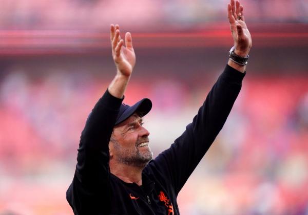 كلوب يحذر من خطورة توتنهام