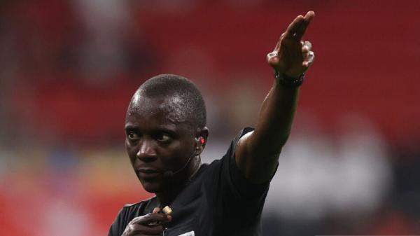 تقرير: ظهور أدلة تدين غاساما حكم مباراة الجزائر والكاميرون