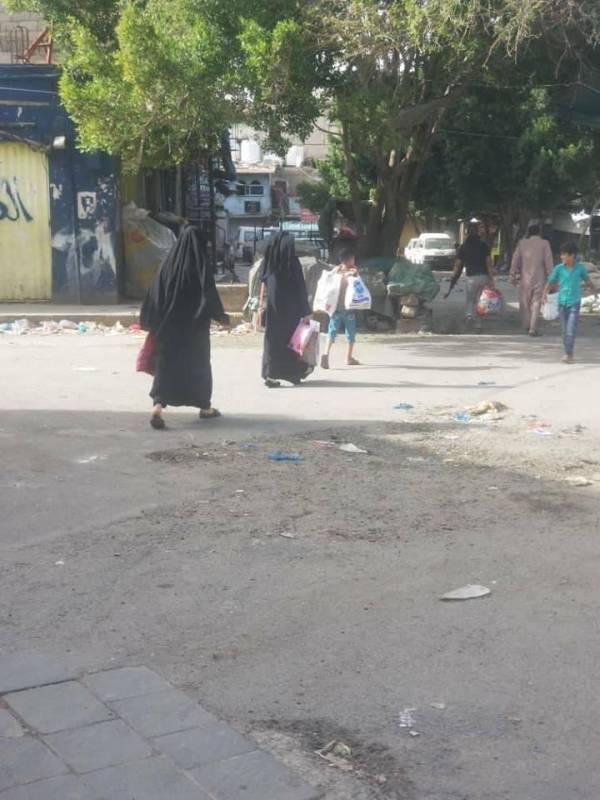 الامارات تغيث أبناء المدينة القديمة بتعز..!