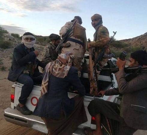 استنفار قبلي.. إفشال عبور قوات الحوثي و منع استحداث مواقع بالمرتفعات والجبال للهجوم على آل عواض.. والشيخ ياسر يرد على هذا "الموقف" 