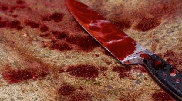 مقتل فتاة طعنا على يد جارتها بصنعاء في عراك على تعبئة ماء سبيل 