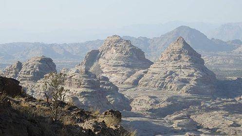 صعدة.. تحرير مواقع استراتيجية والتقدم في مديرية الحشوة