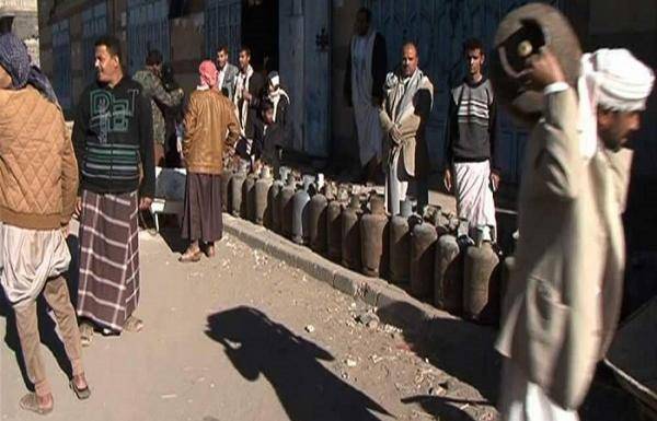 قبيل رمضان.. مليشيا الحوثي تفتعل أزمة غاز منزلي في البيضاء..!