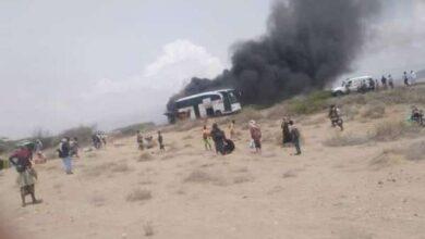 احتراق حافلة نقل جماعي في أبين ونجاة جميع المسافرين