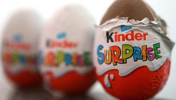 شوكولاتة كيندر تواجه أزمة جديدة.. وتحذير من مكوناتها