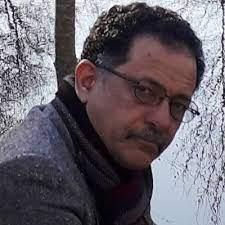 فرنسا تمنح أديبا يمنيا وسام الفنون بدرجة "فارس"