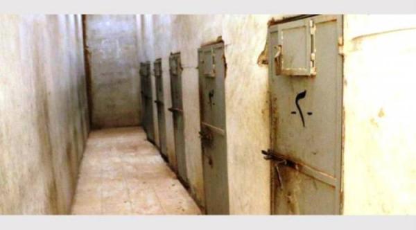 عصابة الحوثي تخفي عددا من قيادتها في سجون سرية بصنعاء 