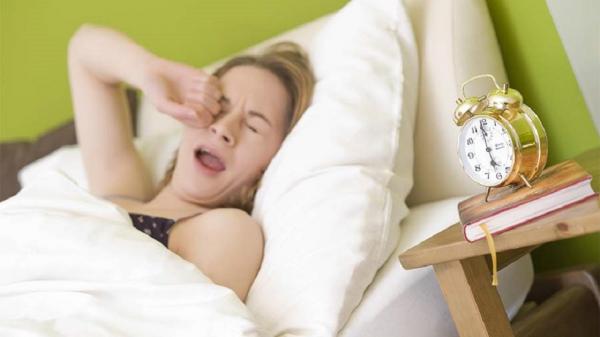 طبيبة عيون تكشف العلاقة بين قلة النوم وضعف البصر