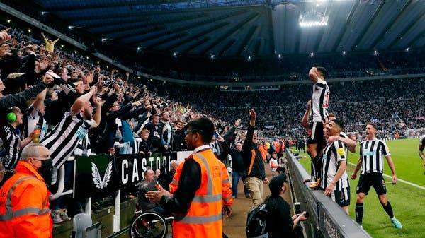 نيوكاسل يسحق برايتون ويقترب من دوري الأبطال