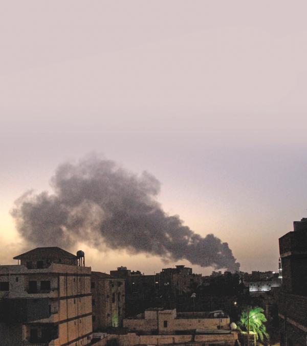 البرهان يقيل &laquo;حميدتي&raquo; من مجلس السيادة السوداني