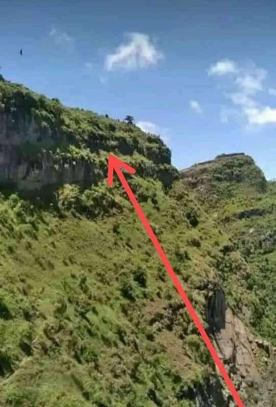 وفاة سائق دراجة نارية جراء سقوطه من أحد جبال محافظة إب