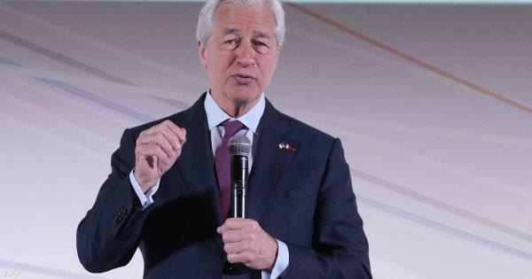 ديمون: لسنا في وضع مثالي.. والأزمات تتربص بالاقتصاد الأميركي