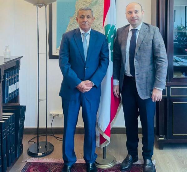 مناقشة خطوات ايقاف قنوات البث الطائفي وعوامل الفتنة للحوثيين من لبنان