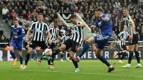 نيوكاسل يتعادل مع ليستر ويضمن التأهل إلى دوري الأبطال