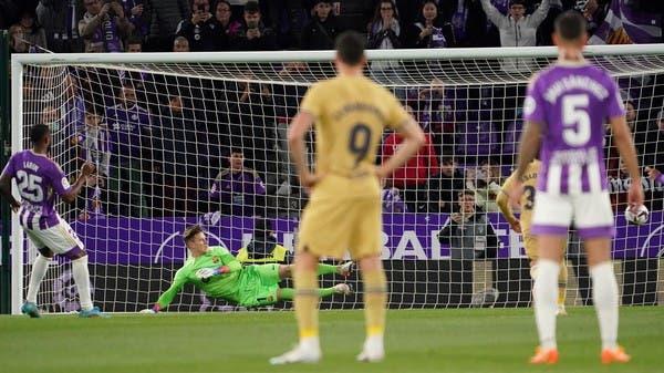 بلد الوليد يهزم برشلونة بثلاثية وينعش آماله في البقاء