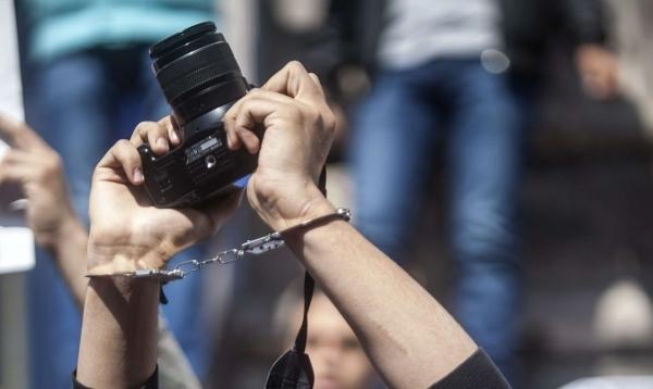 مرصد حقوقي يوثق ٨٦ انتهاكا بحق الصحفيين في اليمن خلال عام2021م