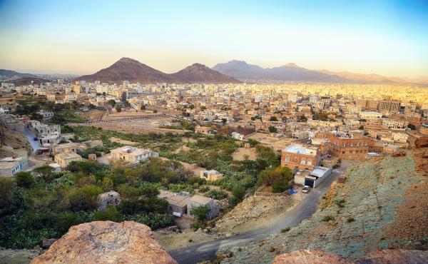 مسلح يصيب شقيقه بطلقة نارية على 250 ريالا في صنعاء