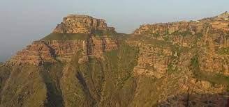 مليشيا الحوثي تقتل طفلا يتيما  يرعي الأغنام في الصلو بتعز 