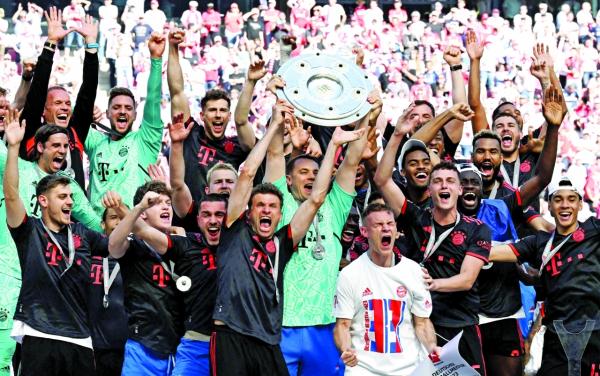 بايرن ميونيخ بطل «البوند سليغا»  للمرة 11 توالياً