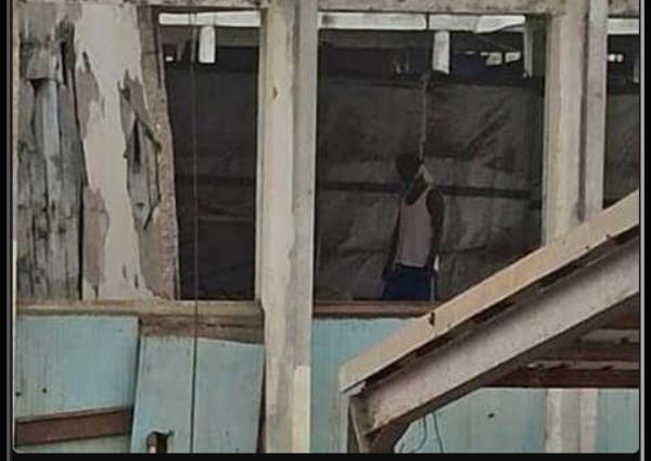 العثور على جثة شاب مشنوقا في مدرسة للبنات بعدن