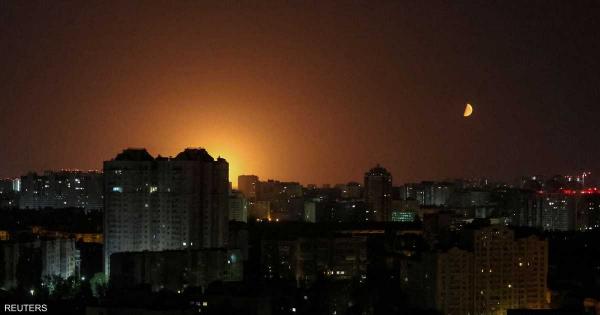 أوكرانيا.. هجوم روسي بالمسيرات والصواريخ على كييف