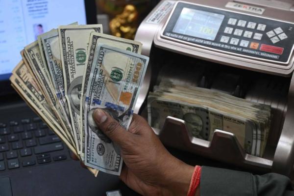 الدولار يرتفع بعد إيقاف محكمة أمريكية رسوم ترامب الجمركية