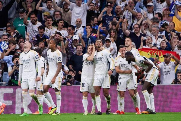 قميص ريال مدريد الأبيض… بين التاريخ والحاضر