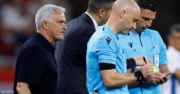 اليويفا يتهم مورينيو بإهانة حكم نهائي الدوري الأوروبي