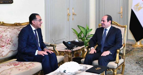 السيسي يكلف مدبولي بتشكيل حكومة جديدة