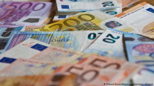 12 يورو للساعة بألمانيا.. يستفيد منه الملايين لكنه موضع خلاف