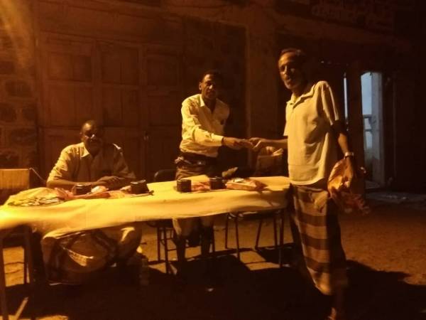 مكتب الشباب والرياضة بالمخا ينظم فعالية رياضية وثقافية بمناسبة عيد الفطر 