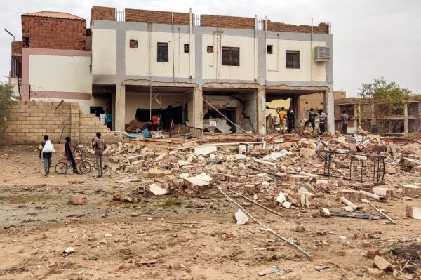 الخرطوم.. قتال دامٍ ومخاوف من &laquo;حصار كامل&raquo;