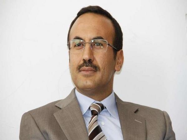 أحمد علي عبدالله صالح يُعزّي في وفاة الأستاذ عبده أمين خان