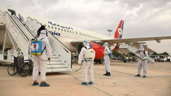 أول رحلة لإجلاء العالقين تصل مطار سيئون الدولي