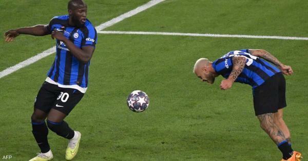 لوكاكو المنحوس.. كررها مرة أخرى في إسطنبول