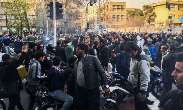 الأمم المتحدة: المجتمع المدني في ايران يتعرض لـ"القمع العنيف" 