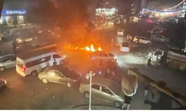 مظاهرات غاضبة تشعل عدن احتجاجا على رفع أسعار الوقود