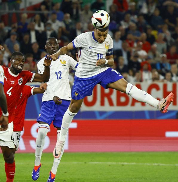 مبابي يستهل مغامرته مع ريال مدريد أمام مايوركا
