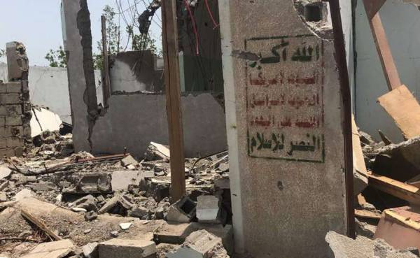 صحيفة لندنية: بعد إستعادة المطار بشكل نهائي.. ميناء الحديدة وتحرير المدينة بالكامل الهدف الثاني