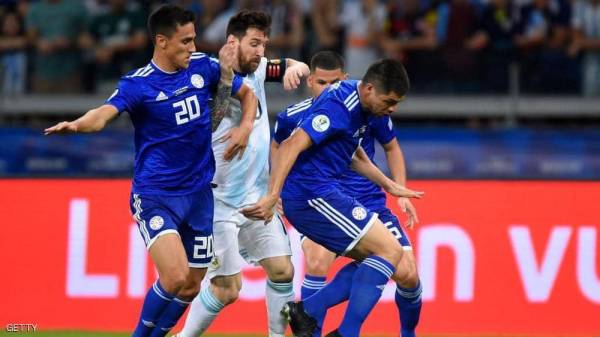 صورة توضح "مأساة" ميسي مع منتخب الأرجنتين