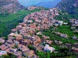 مسلحون يغلقون مركزا طبيا بقوة السلاح في معافر تعز